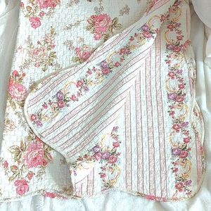 COTTON THROW/Coverlet FLORAL ROSES